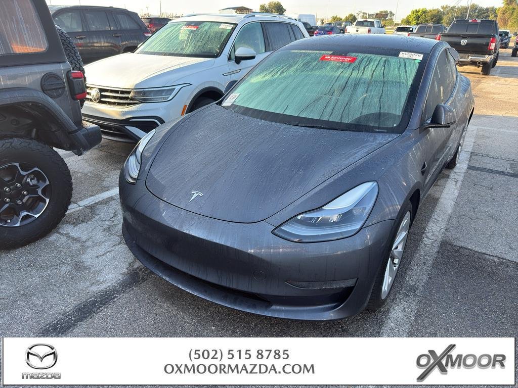 2023 Tesla Model 3 -'s photo