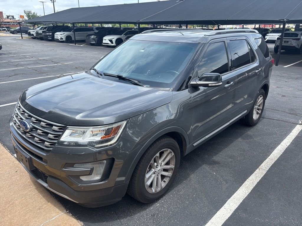 2017 Ford Explorer XLT FWD's photo