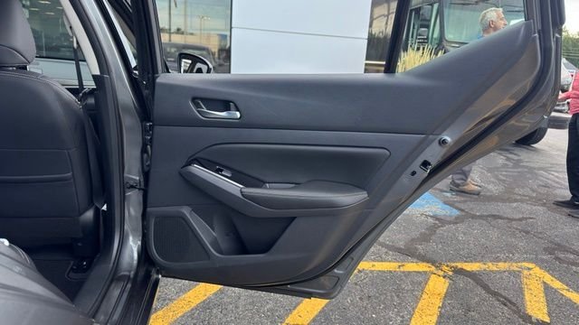 Used 2022 Gun Metallic Nissan 2.5 SL image 18