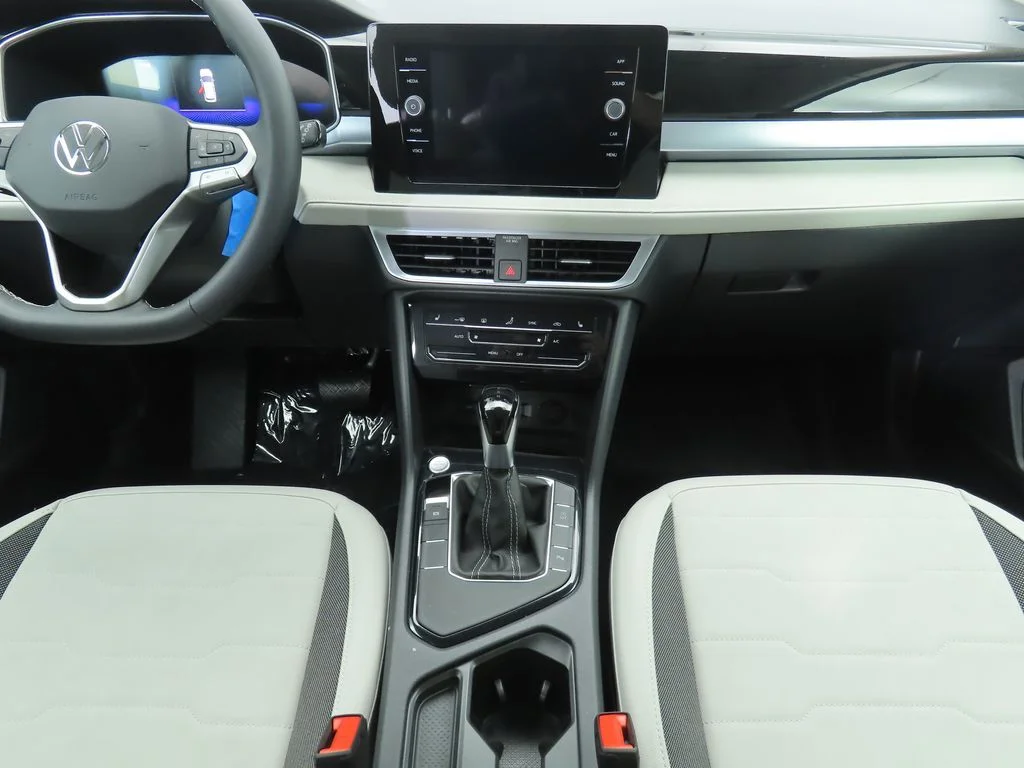New 2026 Blue Volkswagen 1.5T SE image 13