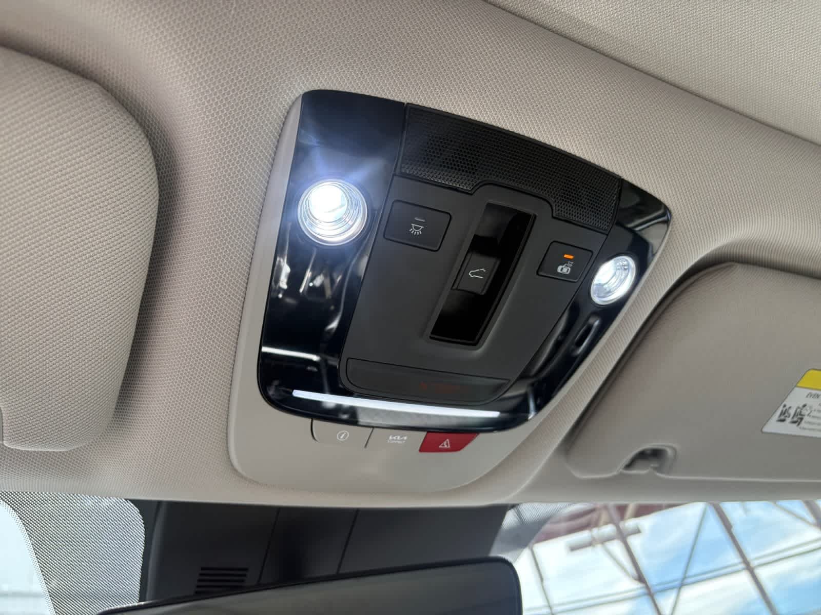 Used 2023 Glacial White Pearl Kia SX image 29
