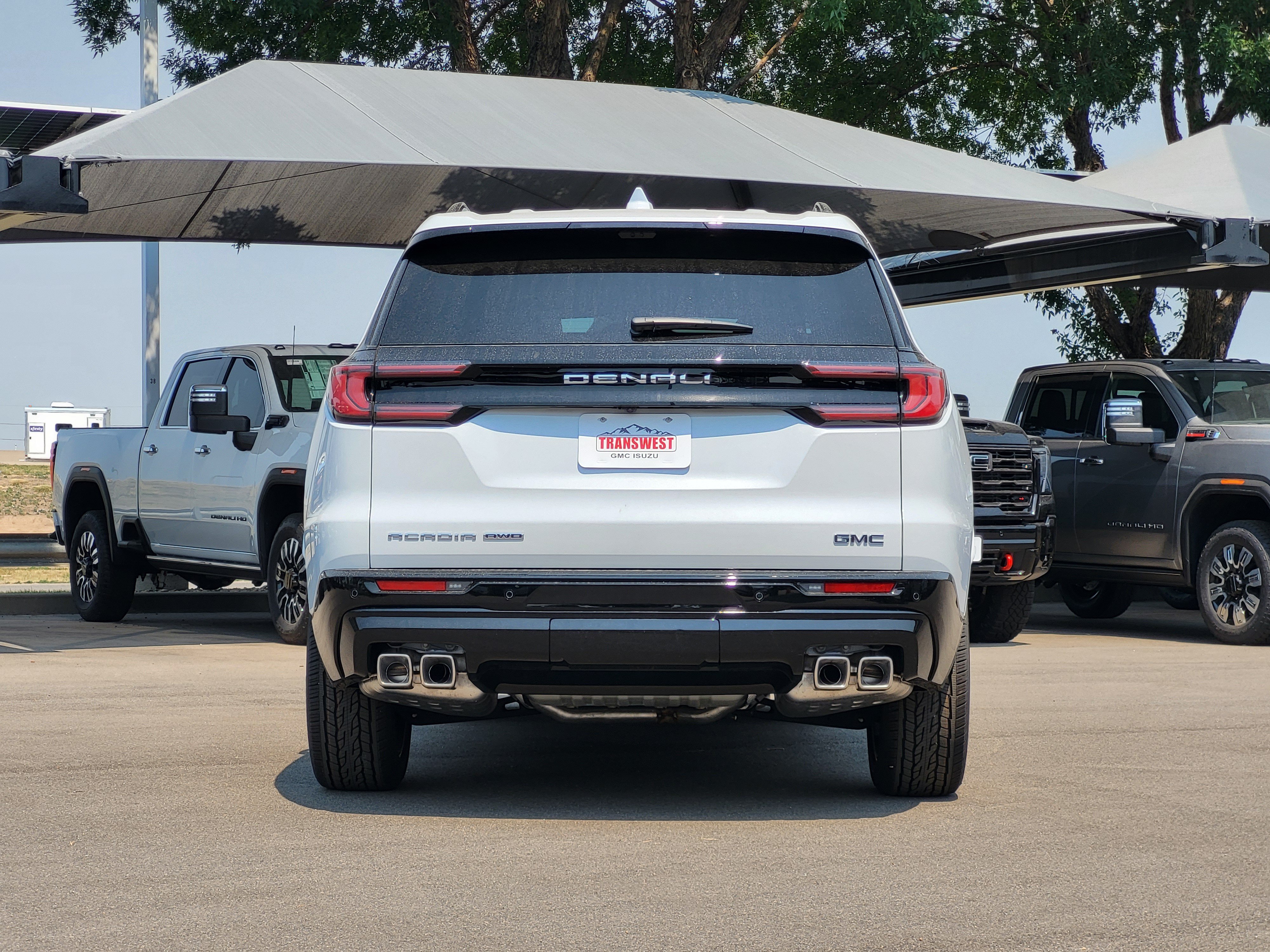 2026 GMC Acadia Denali Ultimate - Photo 6