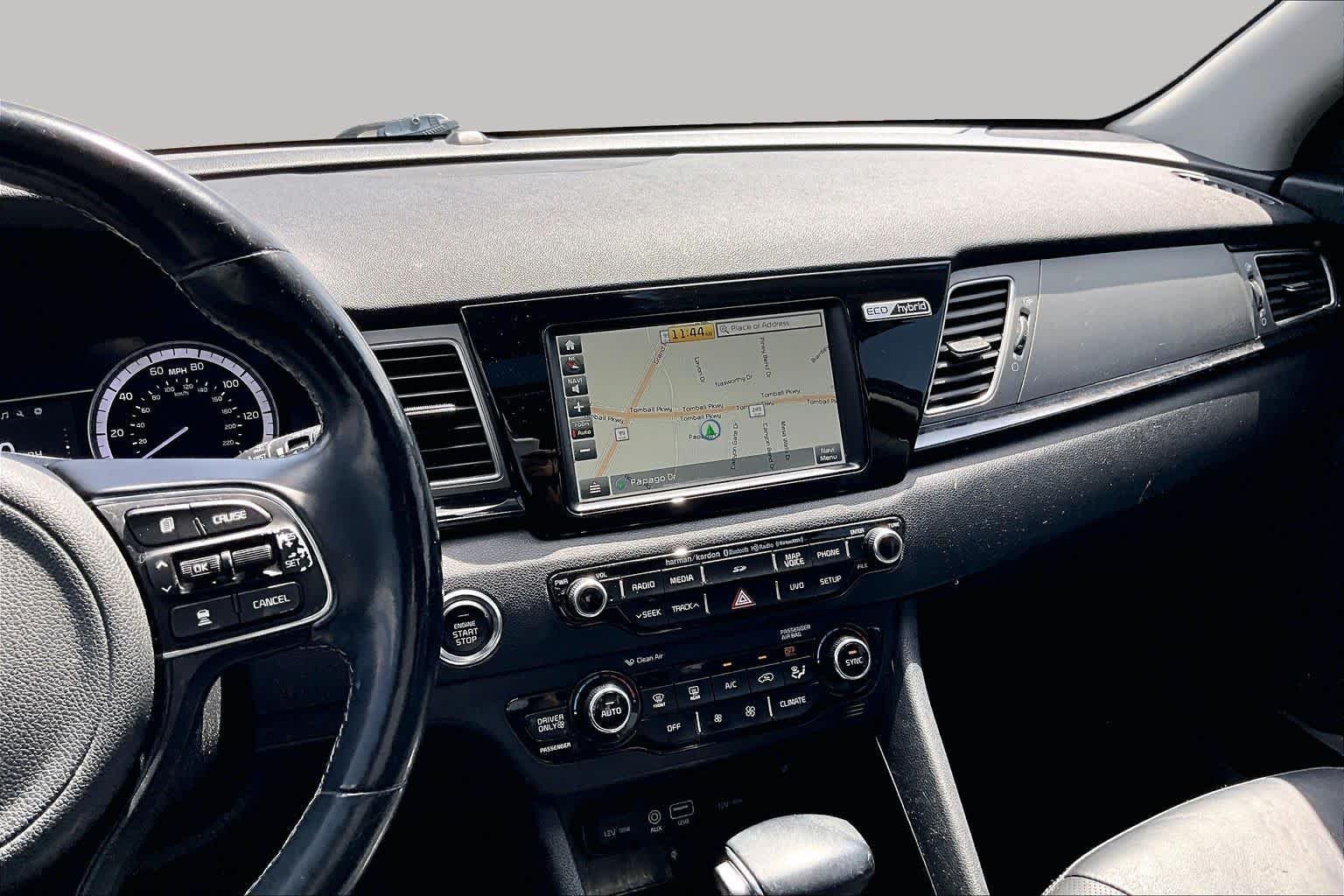 Used 2018 CERULEAN Kia Touring image 7