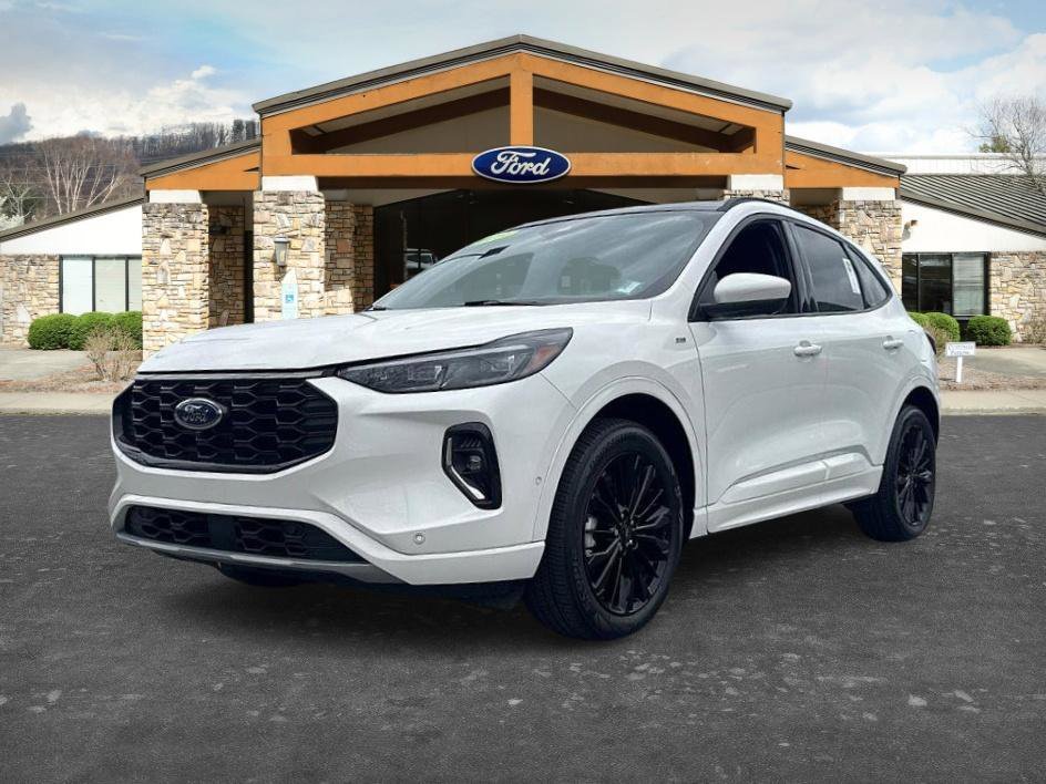 2023 Ford Escape ST-Line Elite