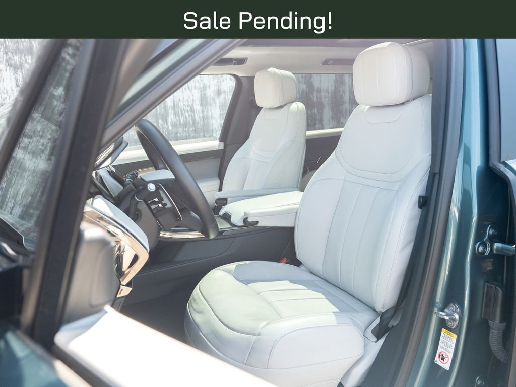 Used 2024 Green Land Rover SE image 20
