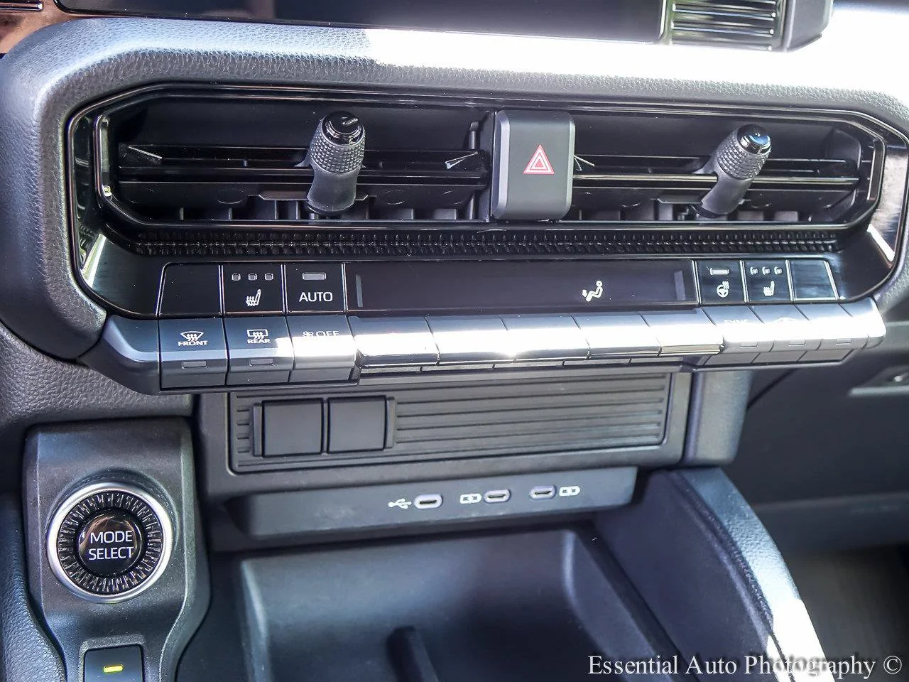 Used 2025 White Toyota 1958 image 14