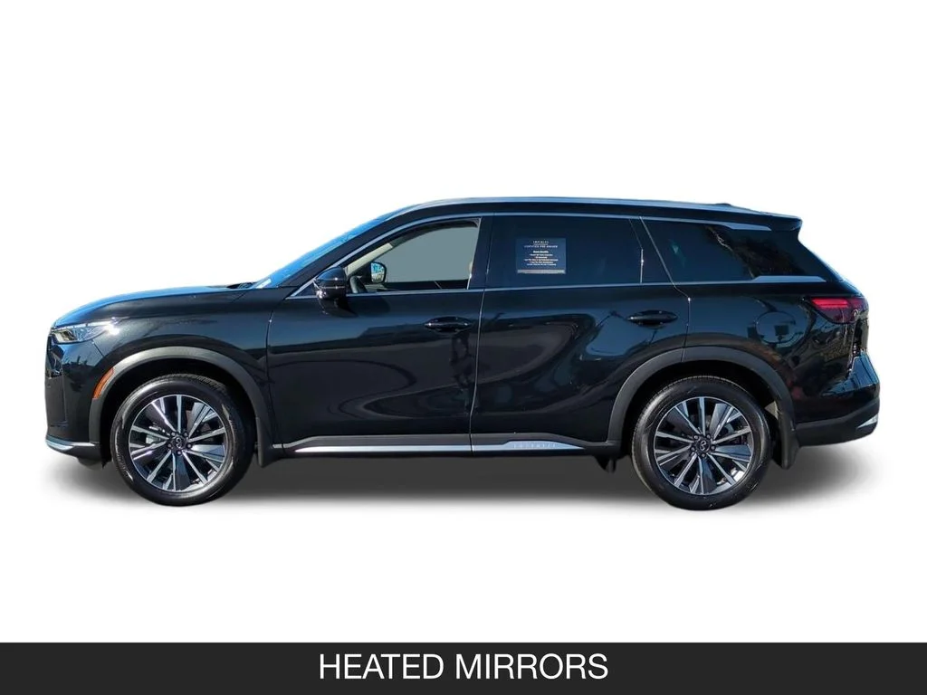 Used 2026 Black INFINITI LUXE image 5