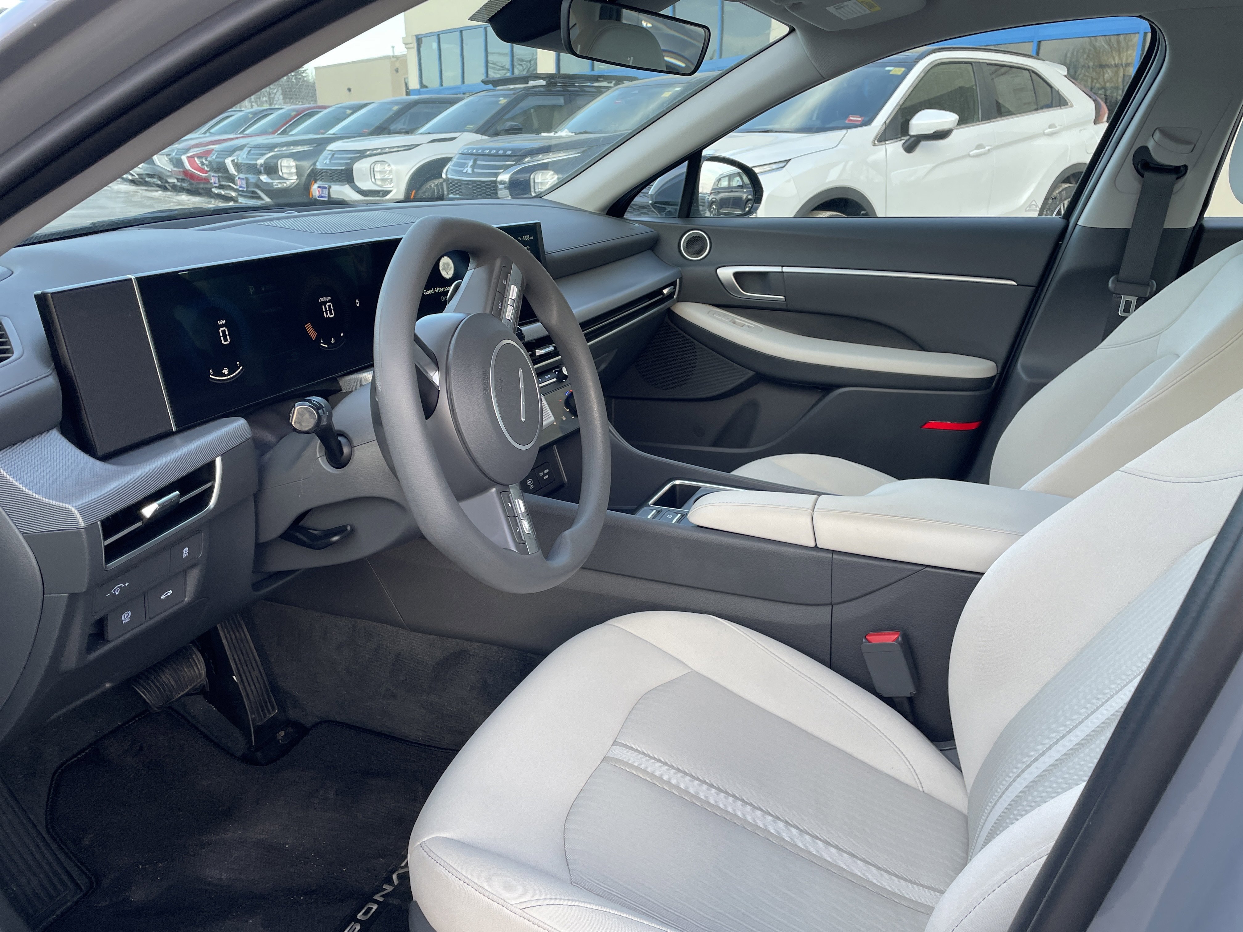 Used 2024 Transmission Blue Hyundai SEL image 9