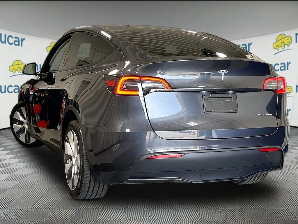 Used 2024 Gray Tesla Long Range image 4
