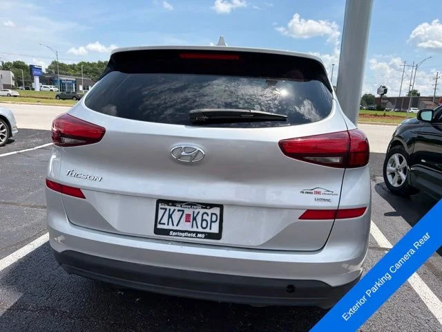 Used 2019 Molten Silver Hyundai SE image 5