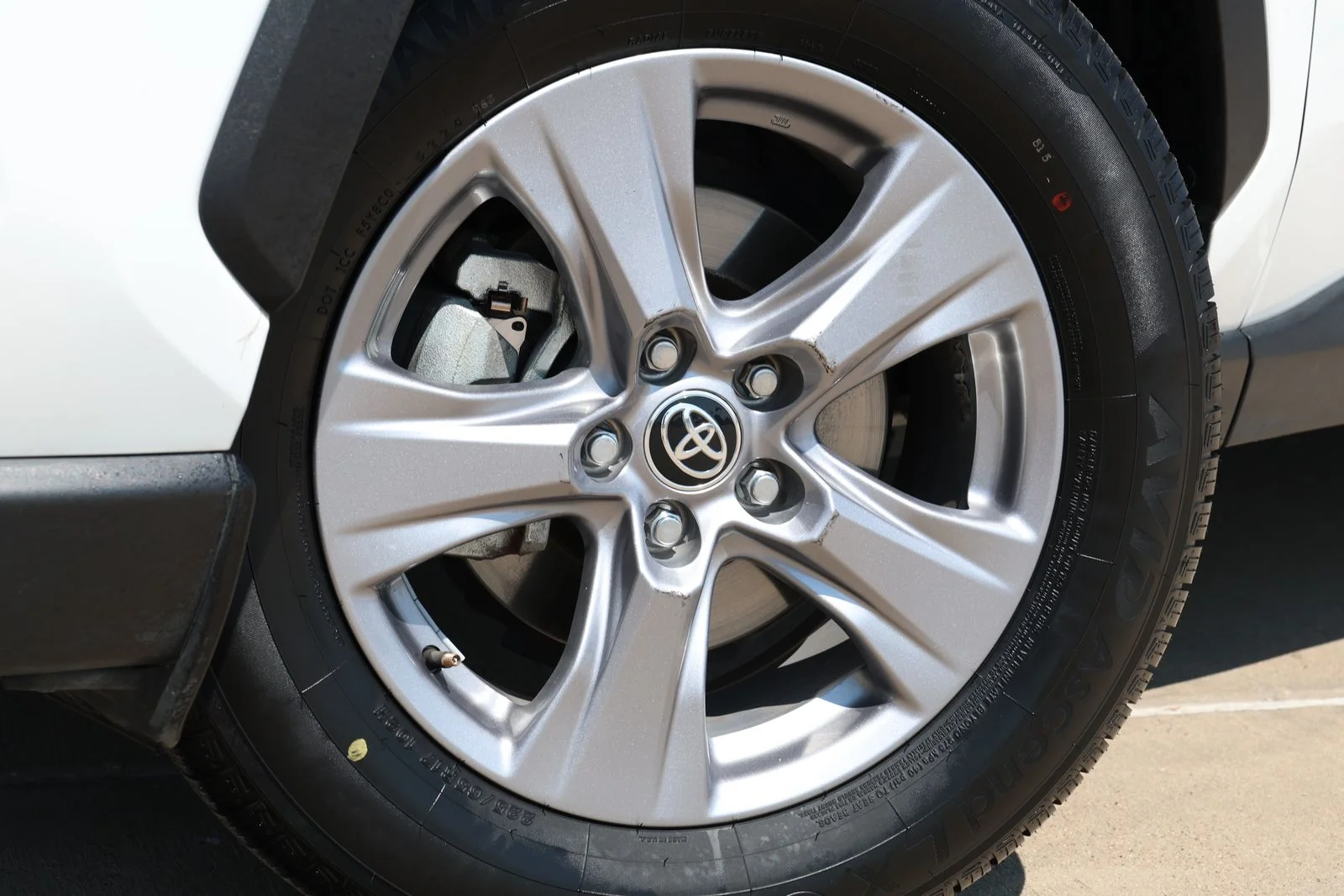 Used 2025 White Toyota LE image 12