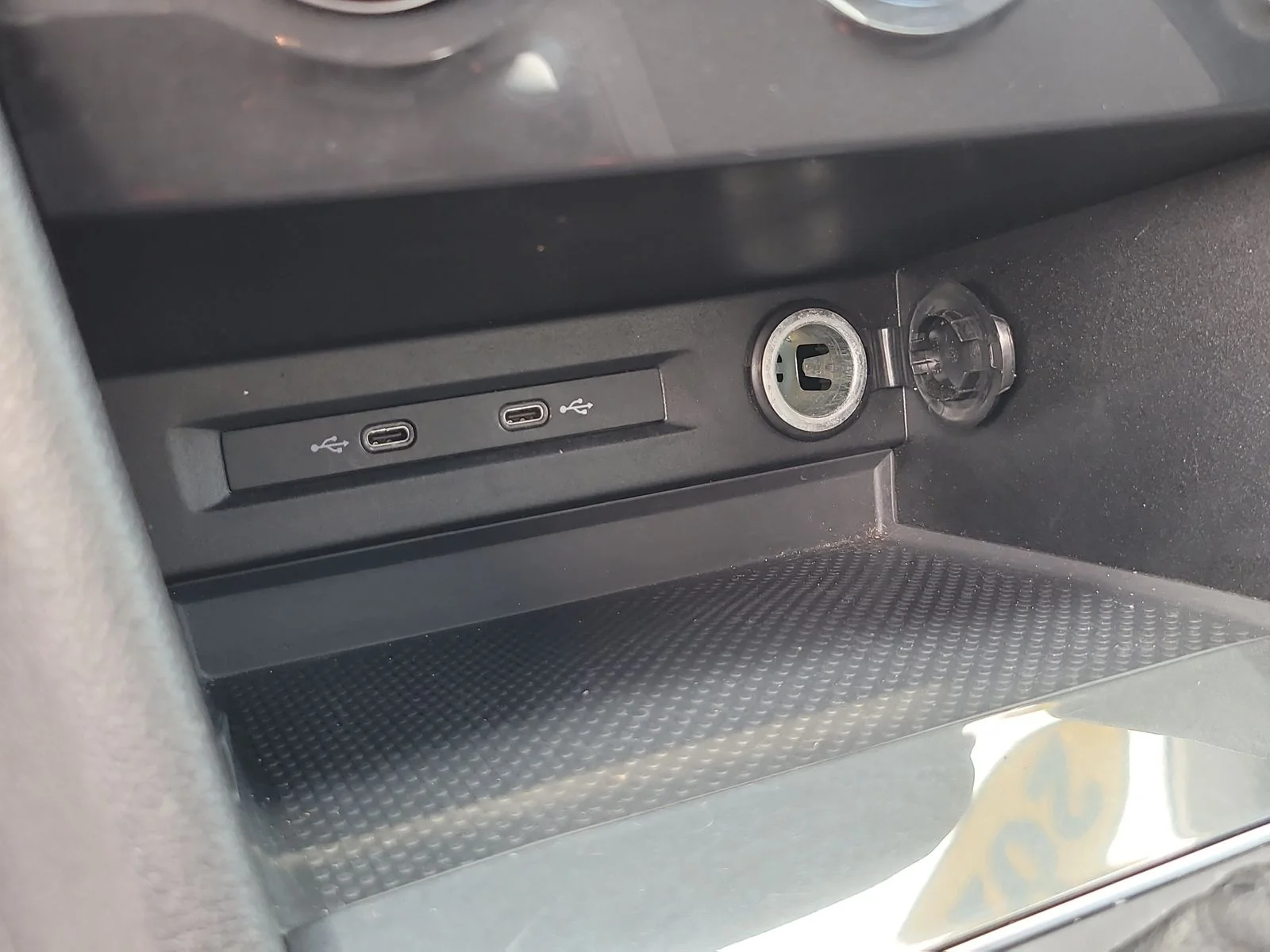 Used 2020 Gray Volkswagen 2.0T S image 22