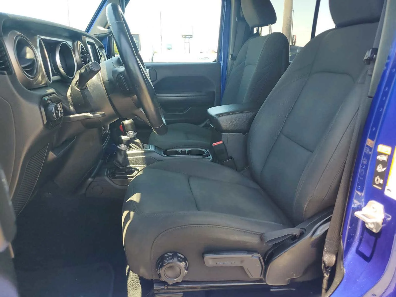 Used 2020 Ocean Blue Metallic Clea Jeep Sport S image 13