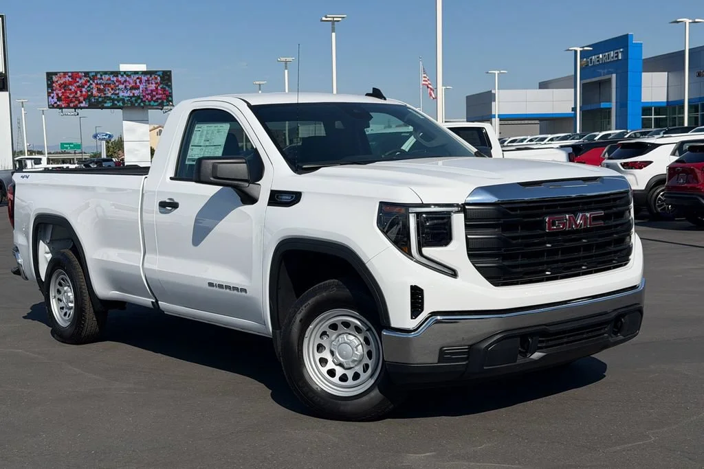 New 2026 Summit White GMC Pro image 2