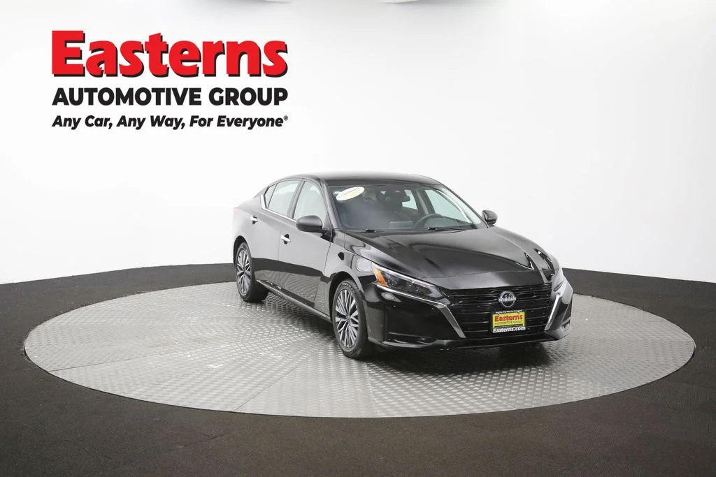 Used 2025 Black Nissan 2.5 SV image 48