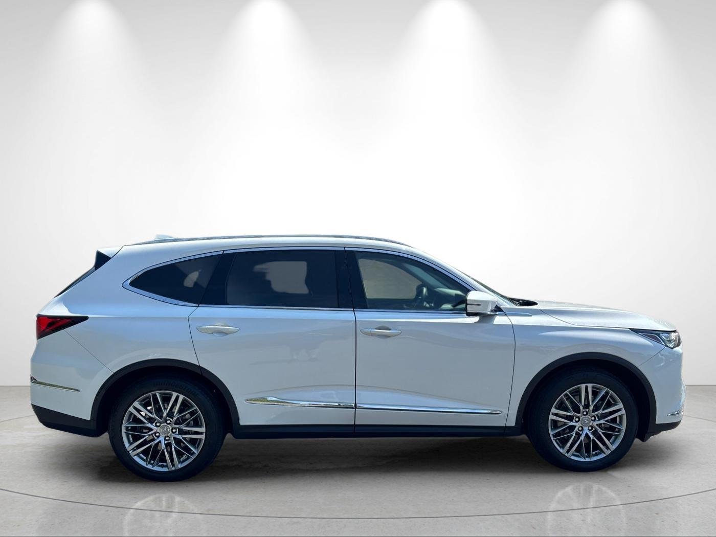 Used 2023 Platinum White Pearl Acura w/Advance Package image 6