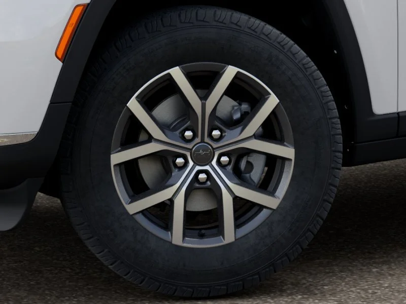 New 2027 White Jeep Laredo X image 8