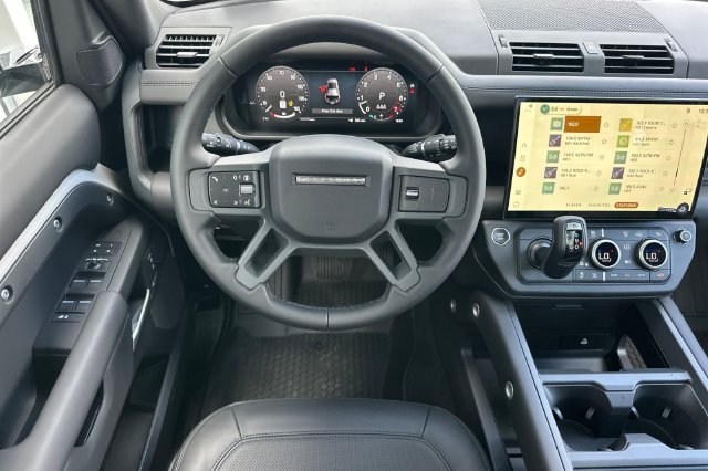 New 2026 Borasco Grey Land Rover X-Dynamic SE image 13