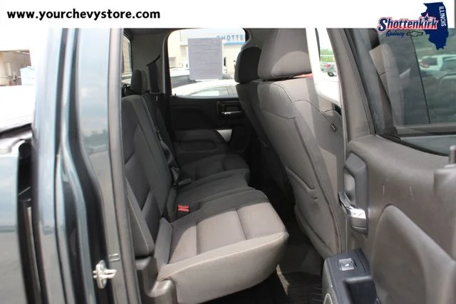 Used 2018 Gray Chevrolet LT image 19