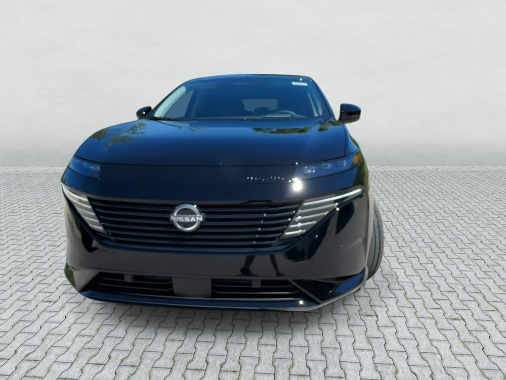 New 2026 Black Nissan Platinum image 3