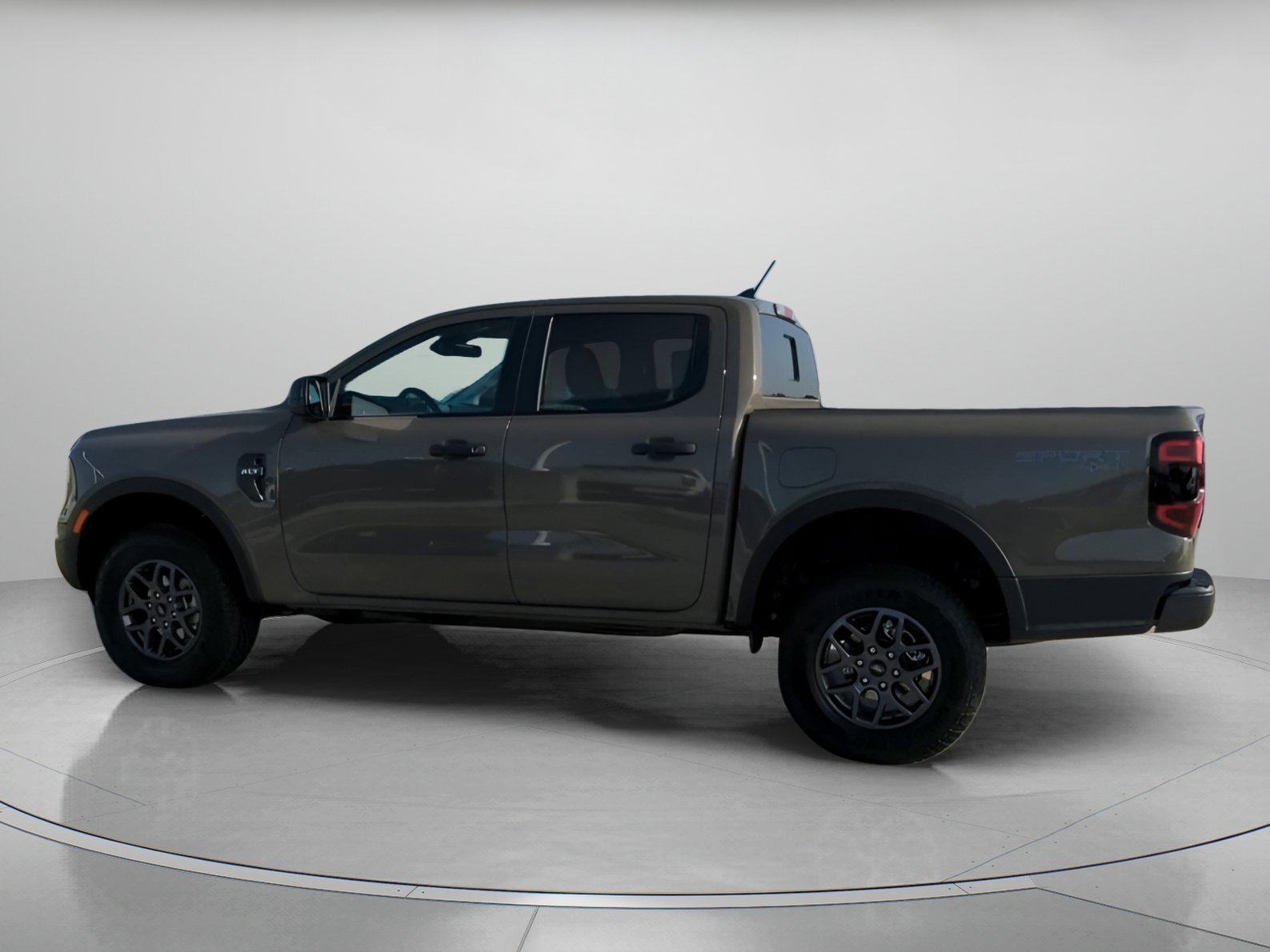 New 2026 Marsh Gray Ford XLT image 15