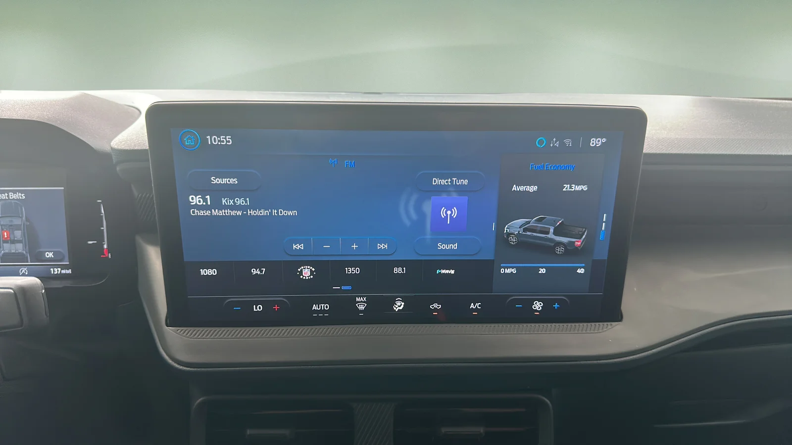 Used 2025 Green Ford XLT image 11