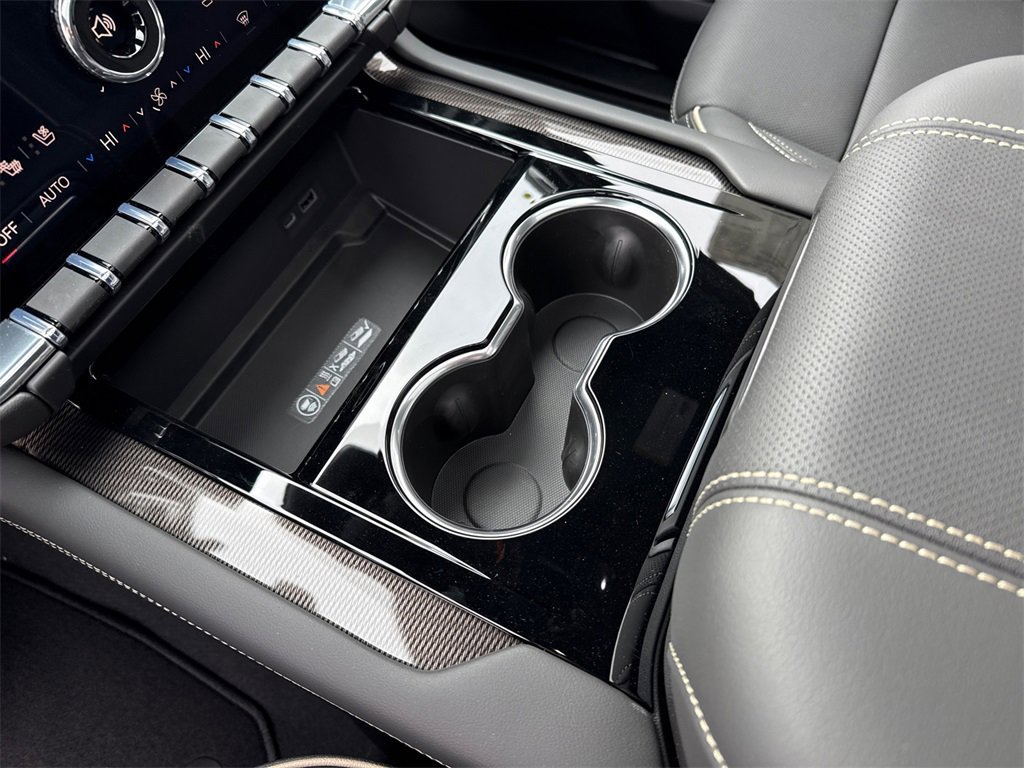 2026 GMC YUKON XL - Image 25