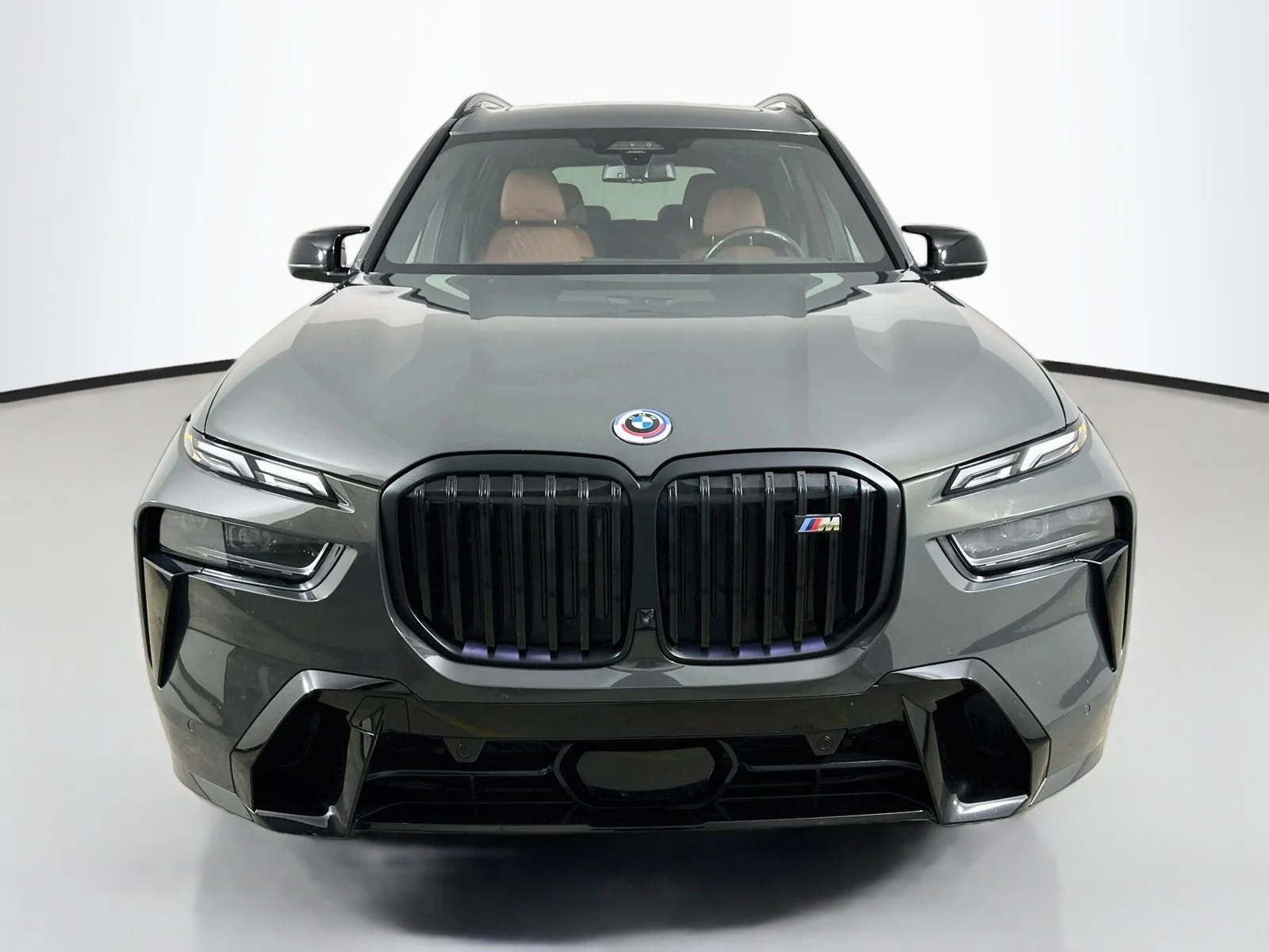 Used 2023 Gray BMW  image 2