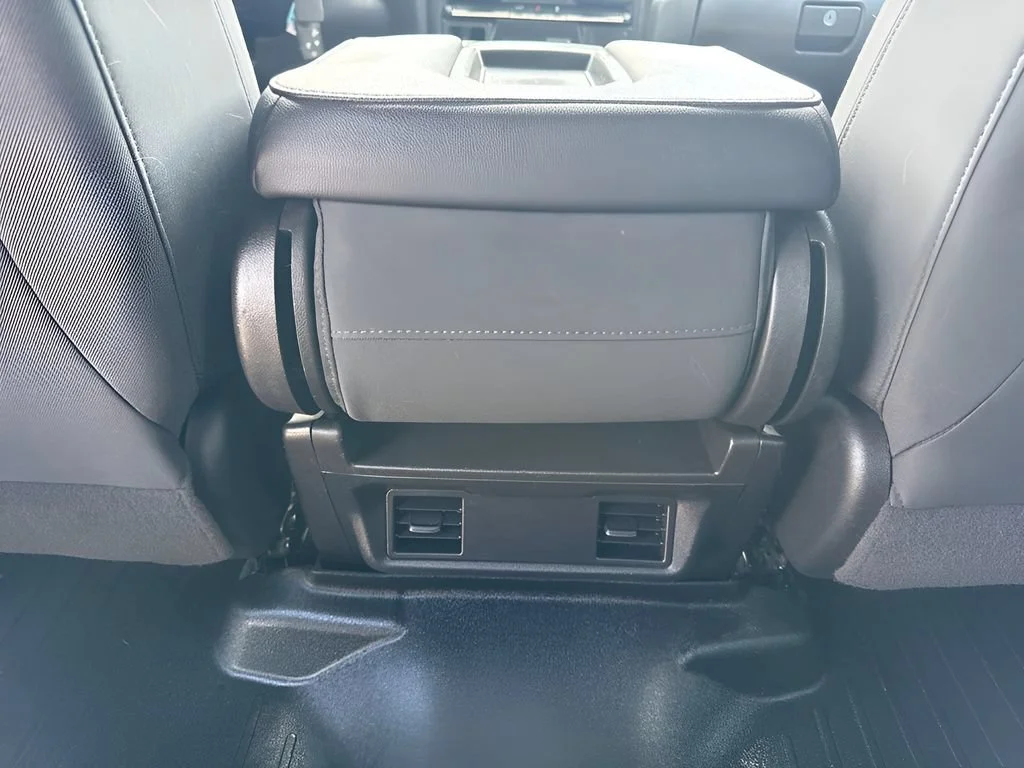 Used 2020 SHADOW GRAY METALLIC Chevrolet Custom image 11