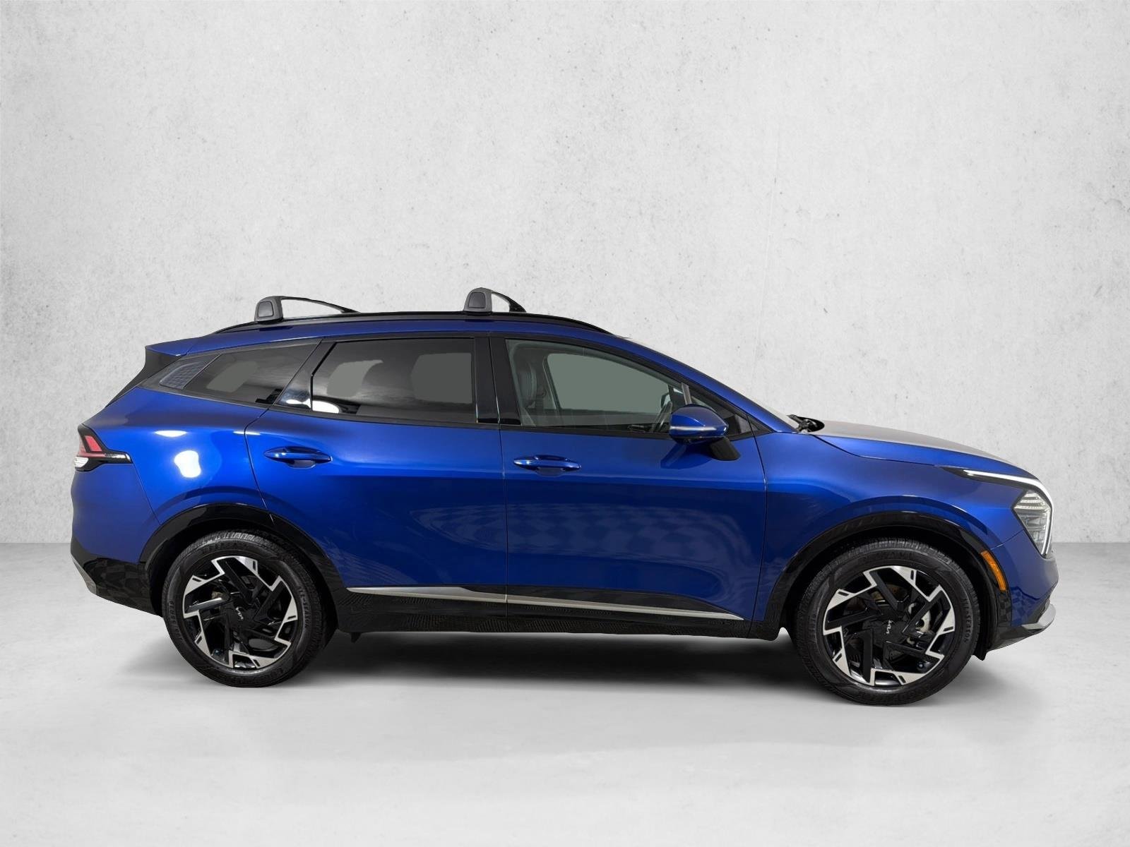Used 2023 Sapphire Blue Kia SX-Prestige image 4