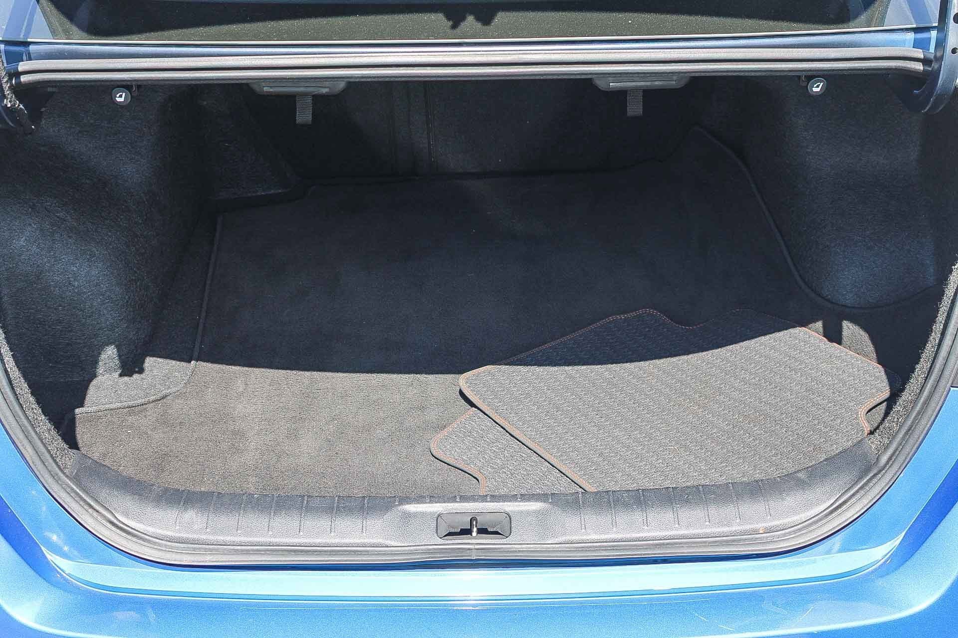 2025 Nissan Altima SR - Photo 25