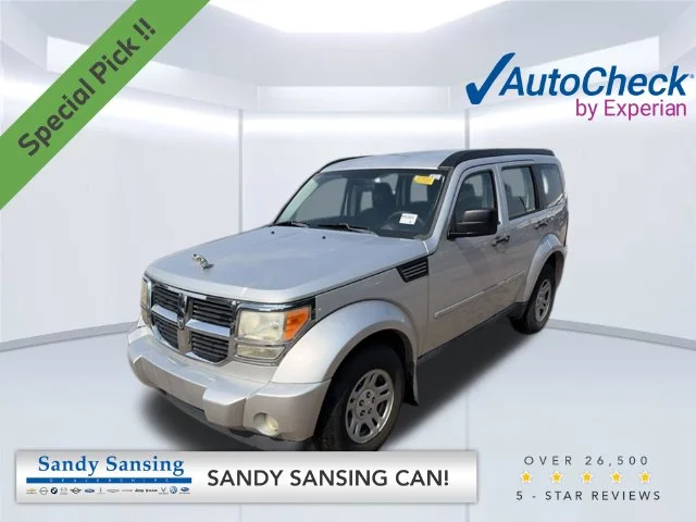 Used 2009 Silver Dodge SE image 1