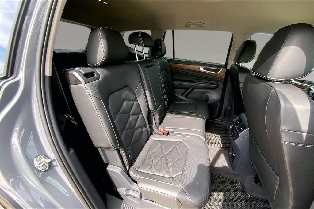 New 2026 Pure Gray Volkswagen SE w/Technology image 10