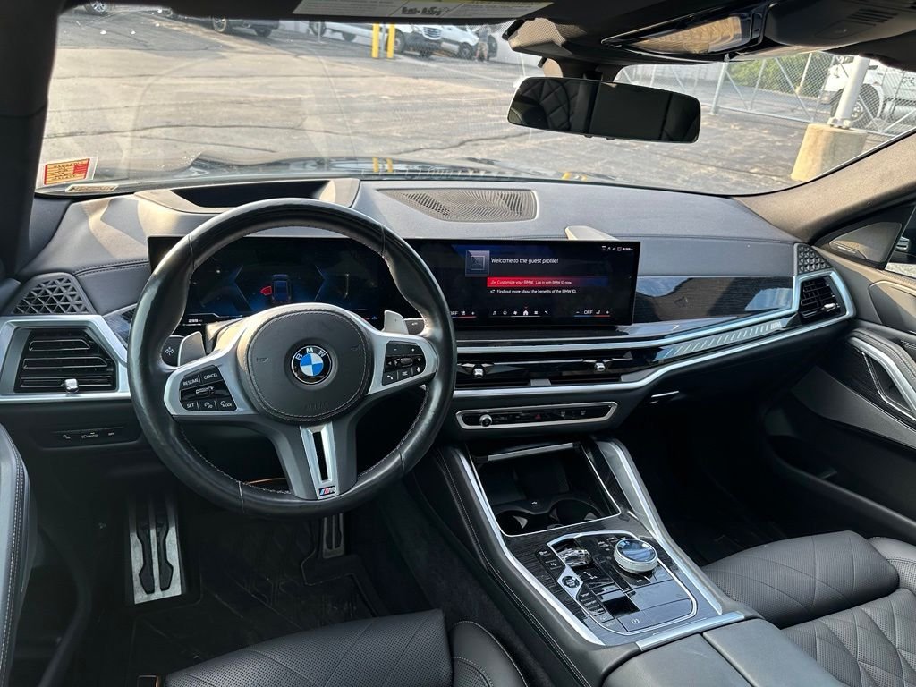 Used 2024 Black Sapphire Metallic BMW M60i image 8