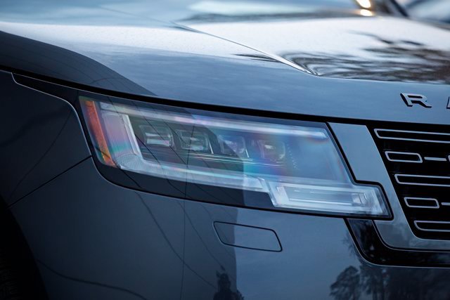 2026 Land Rover Range Rover SE - Photo 15