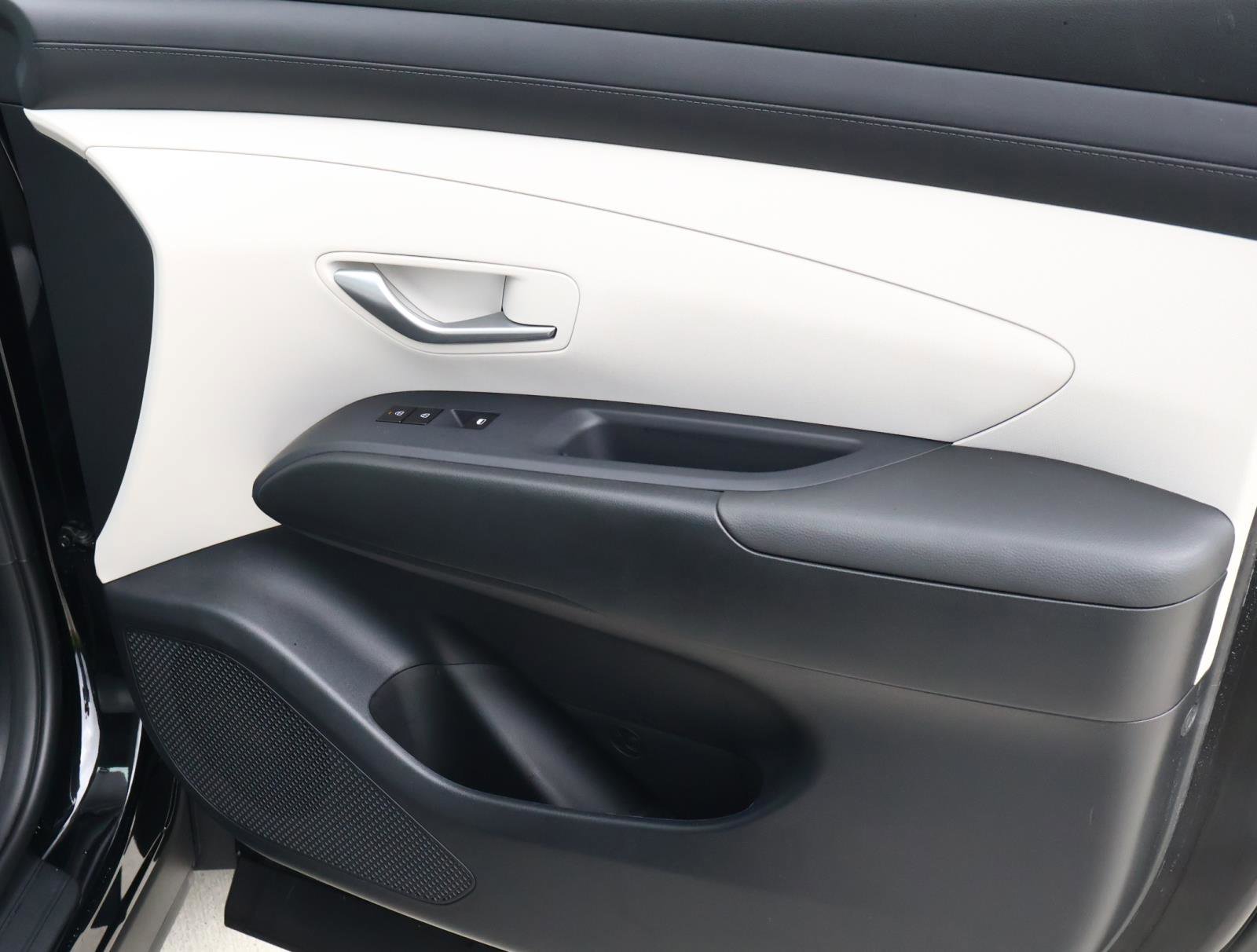 Certified Used 2026 Phantom Black Hyundai SE image 15