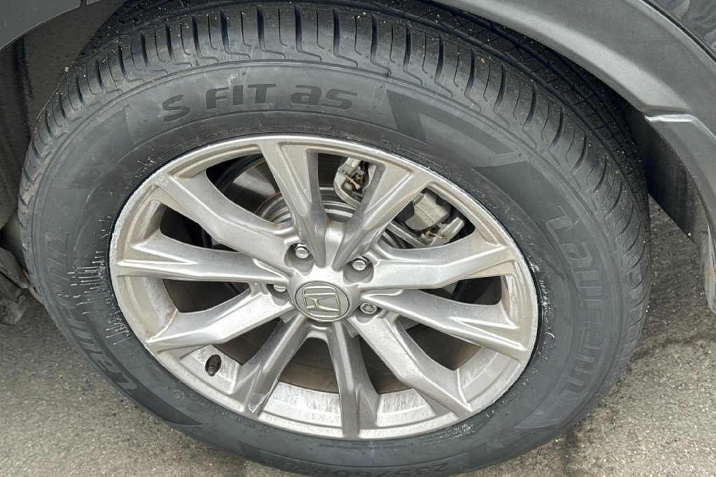 Used 2024 Meteorite Gray Metallic Honda EX-L image 4
