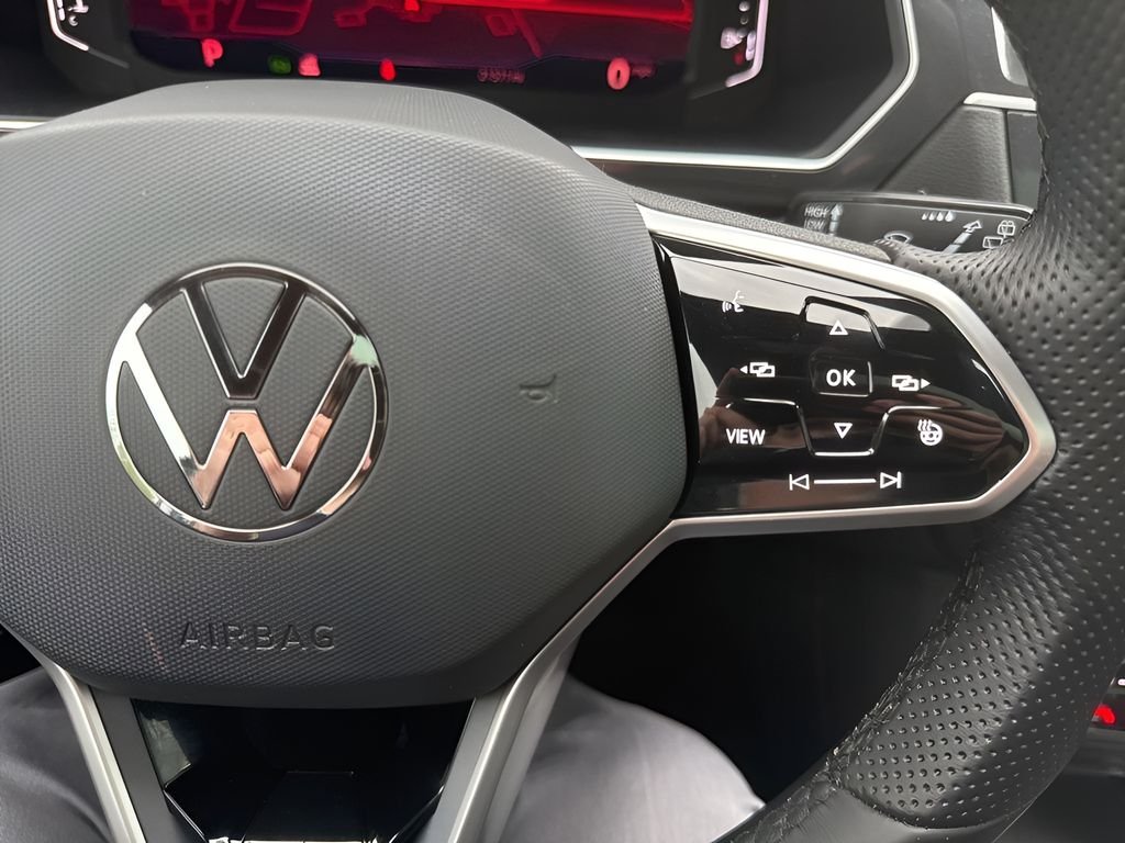 2023 Volkswagen Tiguan SEL R-LINE - Photo 13