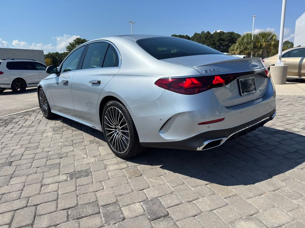 2026 Mercedes-Benz E-Class E350 - Photo 11