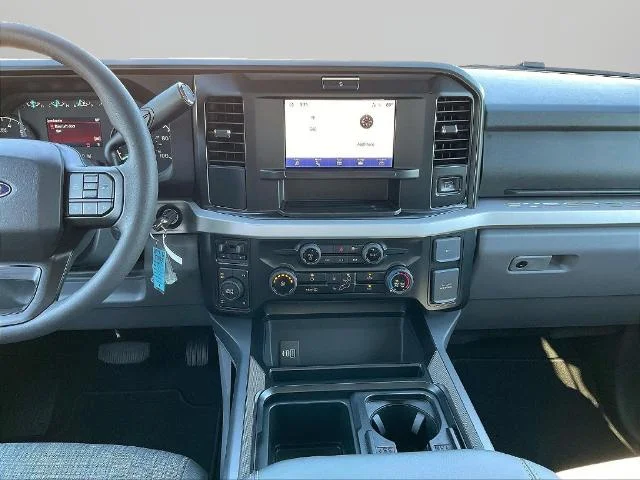 New 2027 Iconic Silver Metallic Ford F-250® XLT image 42