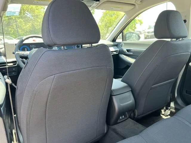 Used 2026 Gray Hyundai SEL Sport image 31