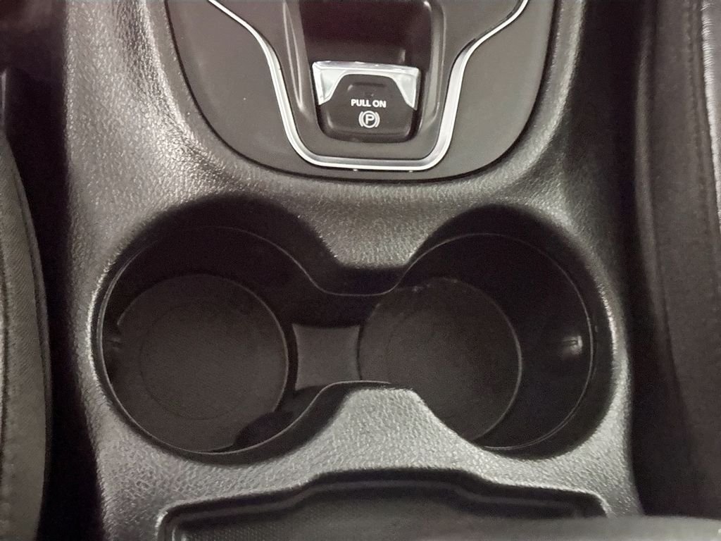 Used 2021 Diamond Black Jeep Latitude Lux image 15