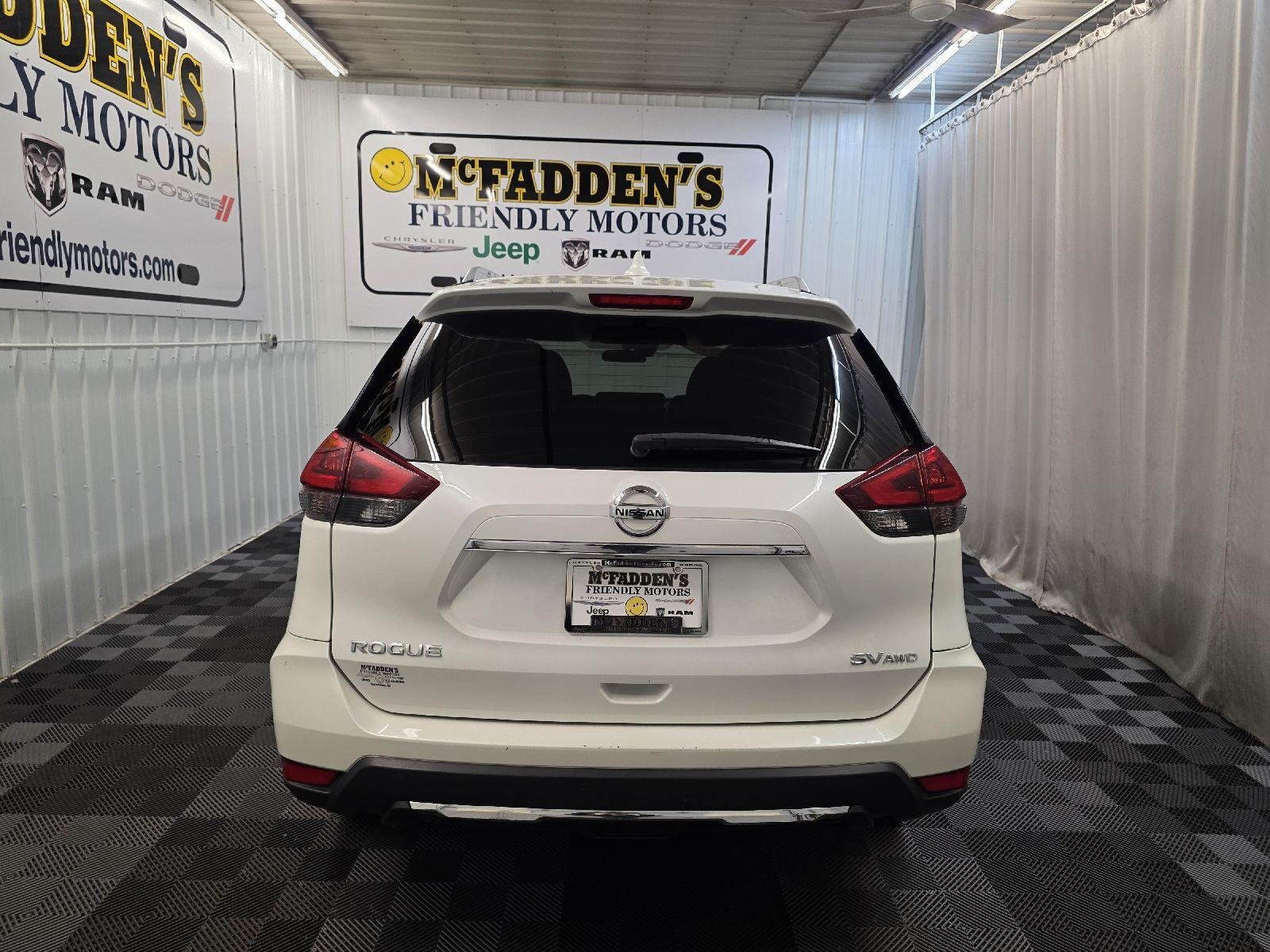 Used 2020 Pearl White Tricoat Nissan SV image 4