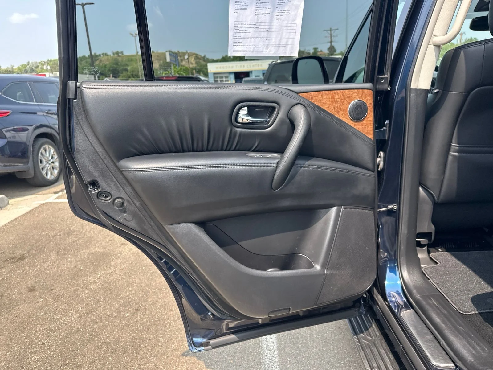 Used 2023 Blue Nissan SL image 31