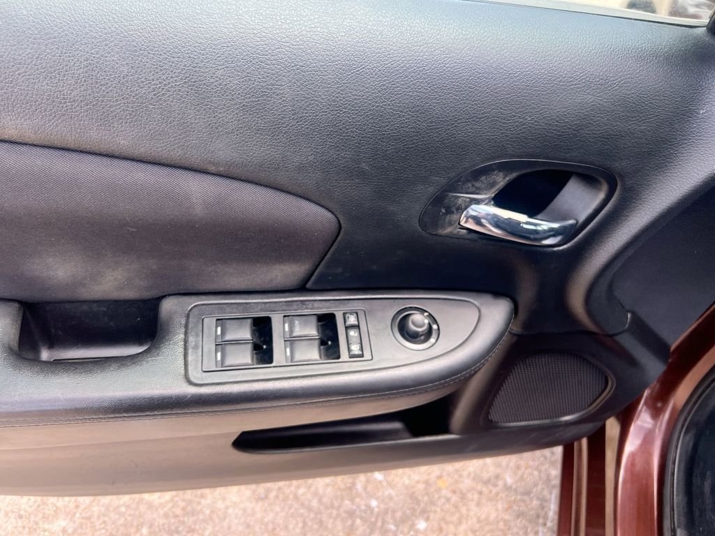 Used 2013 Beige Chrysler LX image 14