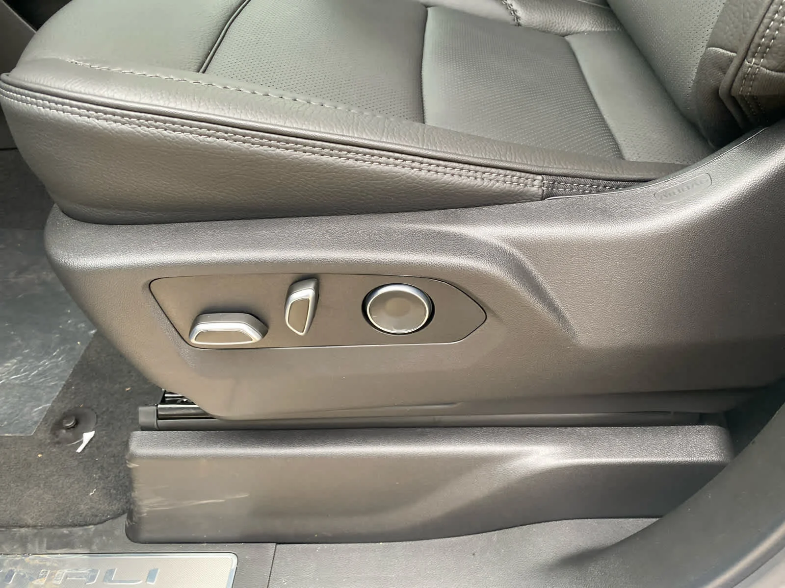 New 2026 Glacier White Tricoat GMC Denali image 11