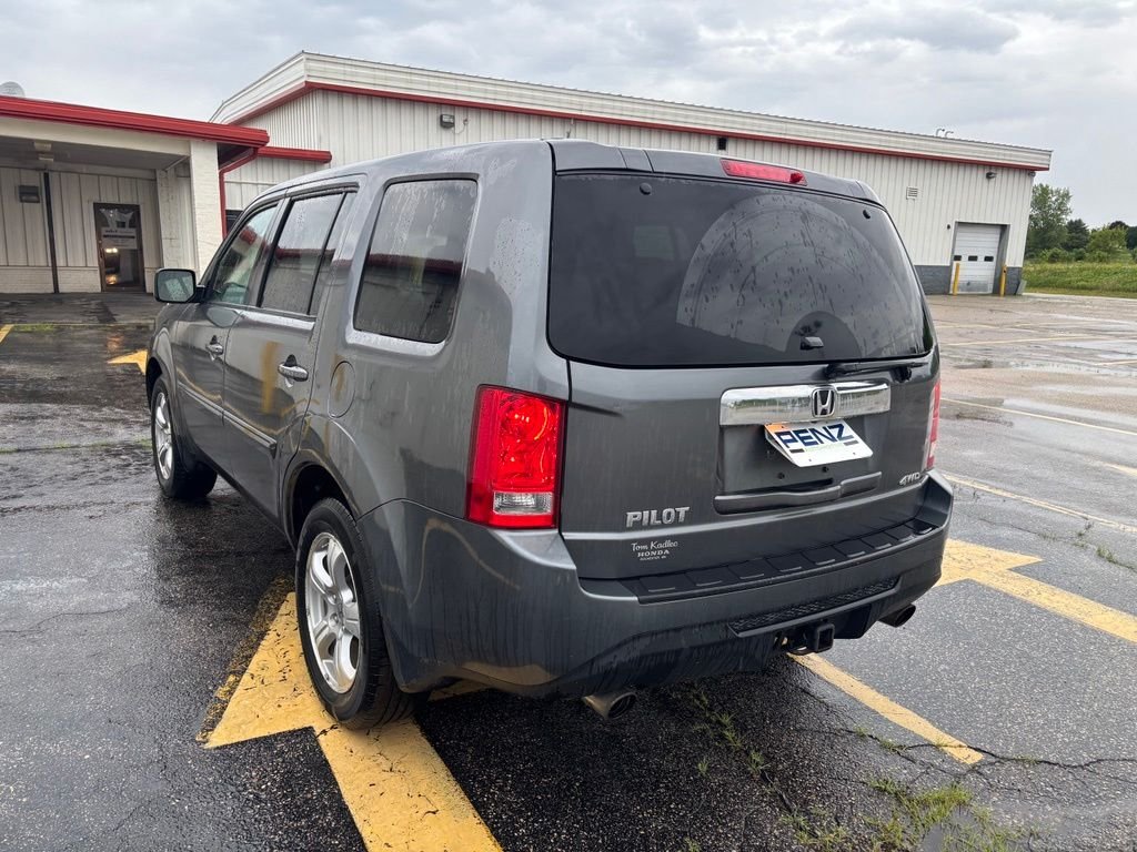 Used 2012  Honda EX-L image 5
