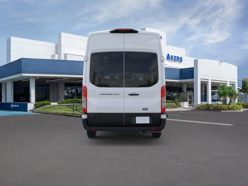 New 2026 Oxford White Ford Base image 5