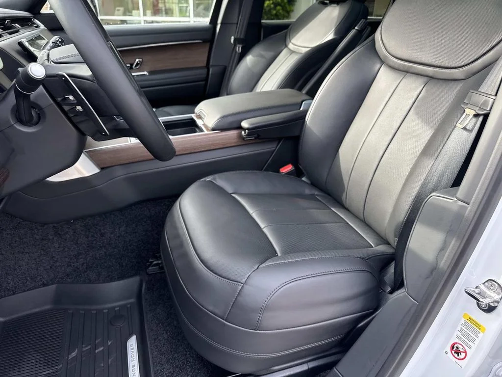 2026 Land Rover Range Rover SE - Photo 10