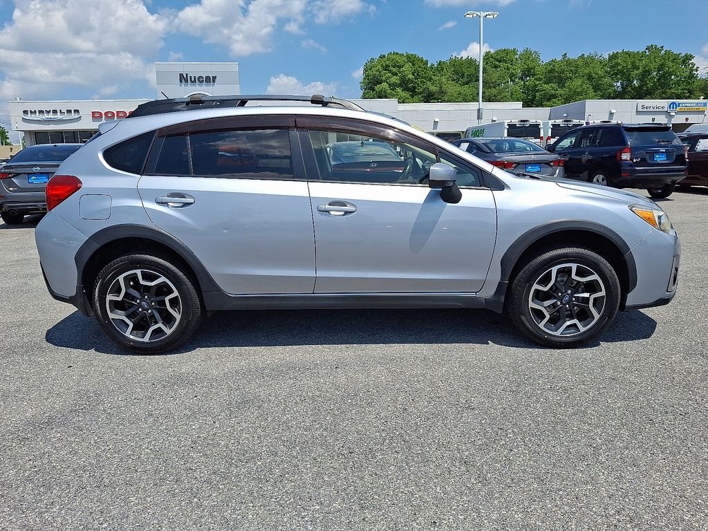 Used 2016 Silver Subaru 2.0i Premium image 8